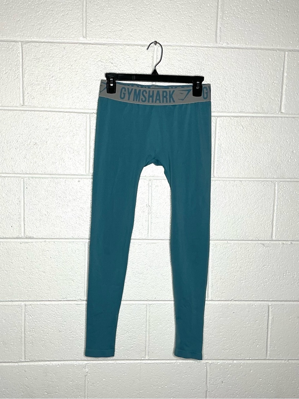< Gymshark Blue Athletic Leggings With Grey Waistband Size Small >